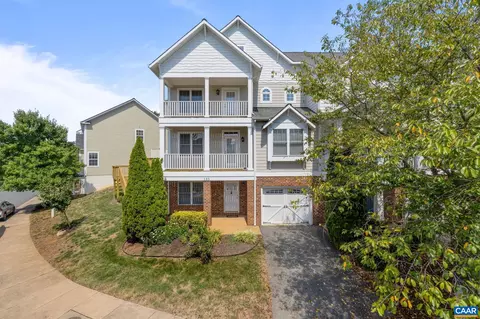 185 Brookwood Dr, Charlottesville, VA 22902