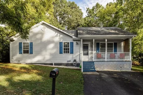 515 A St, Staunton, VA 24401