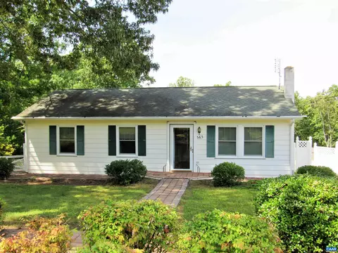 363 Village Rd, Shipman, VA 22971