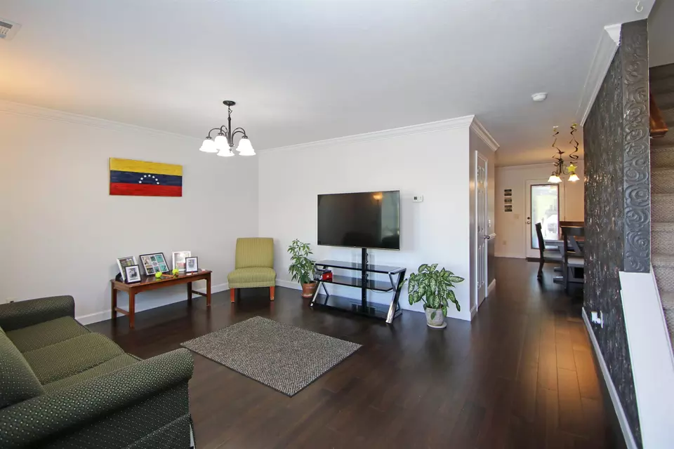  430 Freedom Ct, Harrisonburg, VA 22801 photo 3