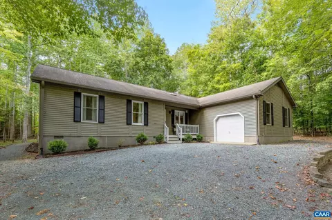 157 Jefferson Dr, Palmyra, VA 22963