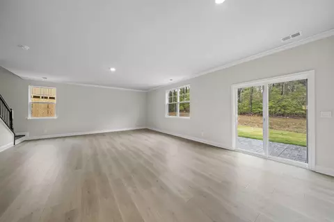 118 Jaspers Ln, Stuarts Draft, VA 24477 photo 3