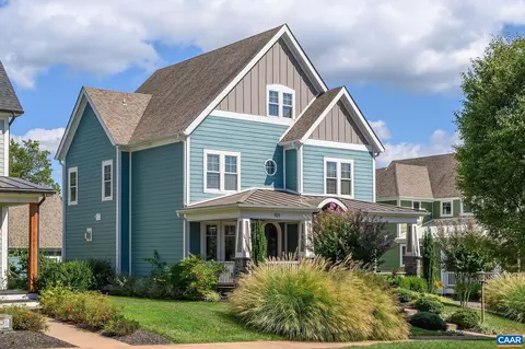 921 Lochlyn Hill Ln, Charlottesville, VA 22901