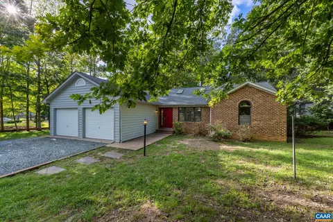 5 Loving Ter, Palmyra, VA 22963