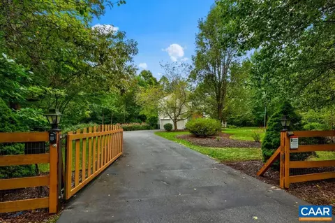 292 Keswick Glen Dr, Keswick, VA 22947