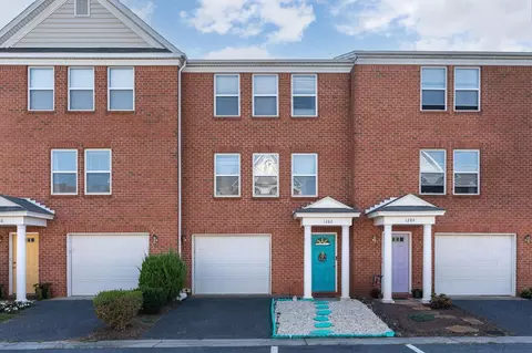 1282 Old Richmond Cir, Harrisonburg, VA 22802