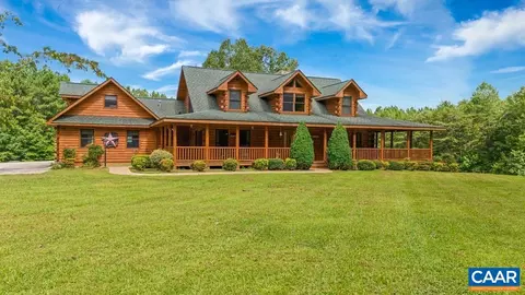 3987 SE Burkeville Rd SE, Victoria, VA 23974