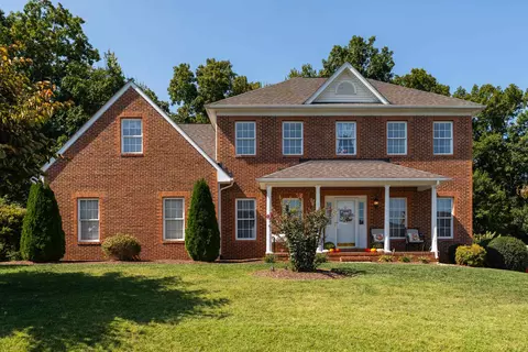 95 Long Bow Rd, Waynesboro, VA 22980