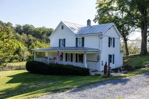 1743 Coffmantown Rd, Woodstock, VA 22664