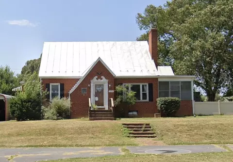 5834 Lawyer Rd, Port Republic, VA 24471