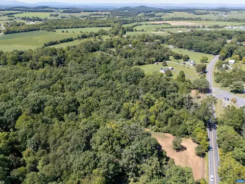 2062 E Side Hwy, Crimora, VA 24431