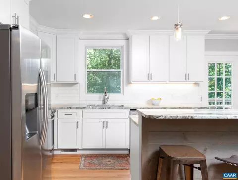 326 Squirrel Path, Charlottesville, VA 22901 photo 4
