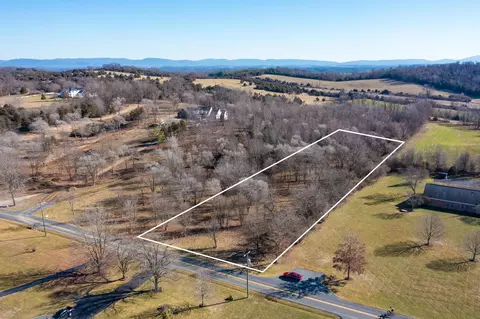 lot13 Berry Farm Rd, Staunton, VA 24401