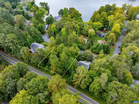 927 Jefferson Dr, Palmyra, VA 22963