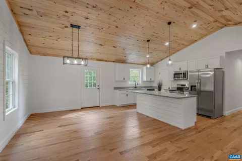 344 George James Loop, Radiant, VA 22732 photo 24