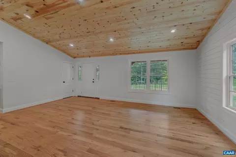 344 George James Loop, Radiant, VA 22732 photo 31