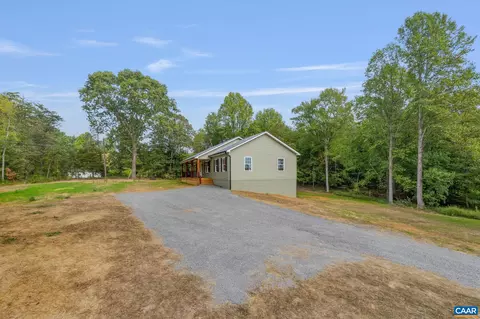 344 George James Loop, Radiant, VA 22732 photo 8