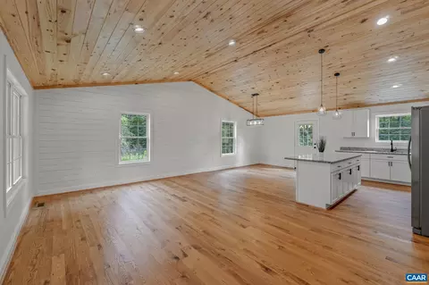 344 George James Loop, Radiant, VA 22732 photo 22