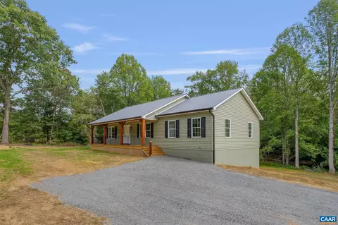 344 George James Loop, Radiant, VA 22732 photo 4