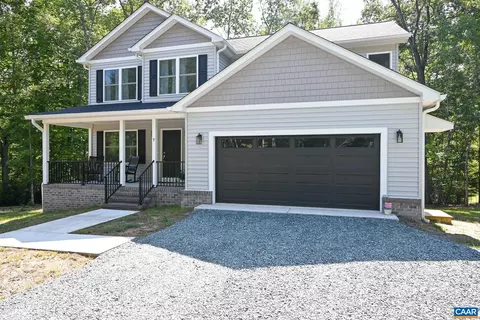 9 Sassafras Rd, Palmyra, VA 22963 photo 2