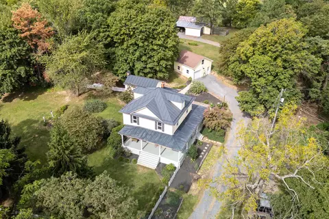 4607 Swartz Rd, Maurertown, VA 22644