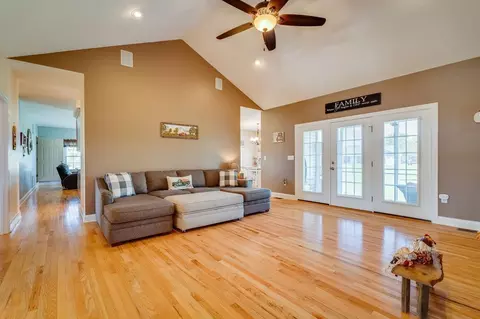 151 Dandy Ave, Broadway, VA 22815 photo 15