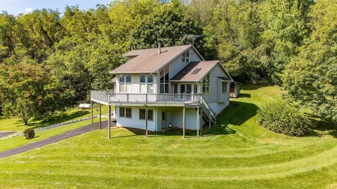 165 Newport Rd, Spottswood, VA 24476
