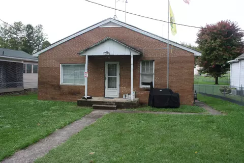 1433 Harding Ave, Waynesboro, VA 22980