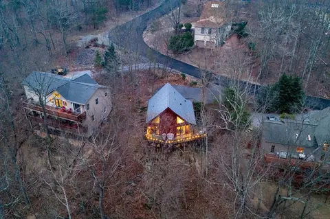 229 Hogan Ct, Mcgaheysville, VA 22840