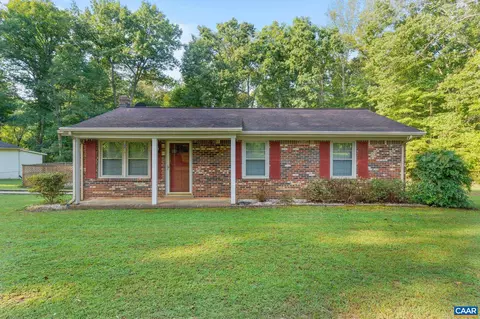 579 Jones Town Rd, New Canton, VA 23123