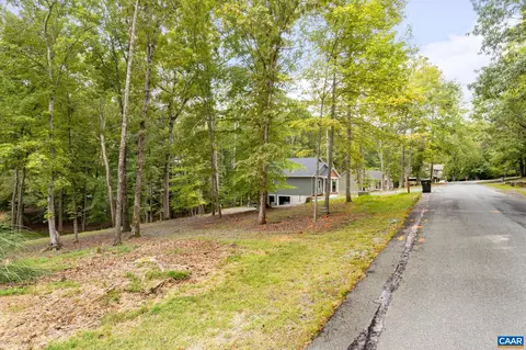 17 Amethyst Rd, Palmyra, VA 22963 photo 5