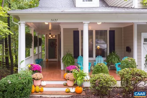 1621 Brandywine Dr, Charlottesville, VA 22901