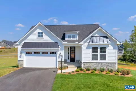 101 Springdale Rd, Waynesboro, VA 22980