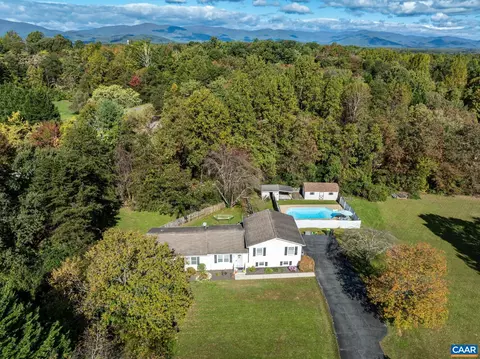 217 Dairy Rd, Ruckersville, VA 22968