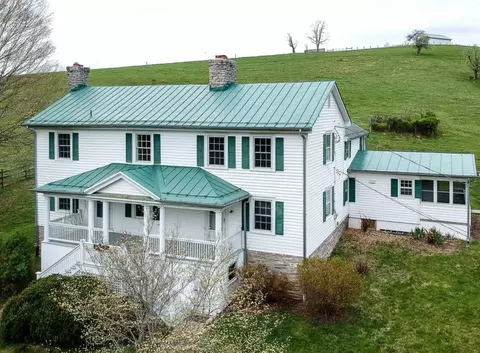 1892 Turnpike Rd, Lexington, VA 24450