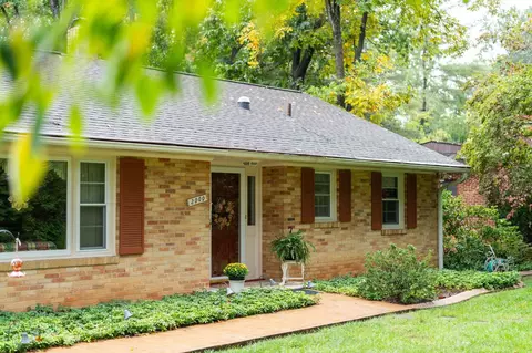 2000 Cherokee Rd, Waynesboro, VA 22980 photo 9