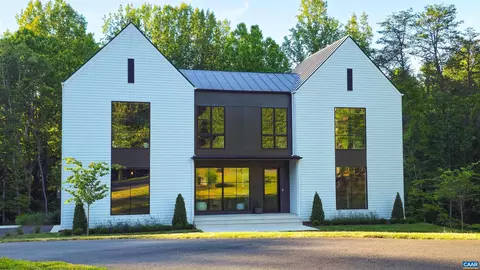 1450 Clearbrook Ln, Charlottesville, VA 22911