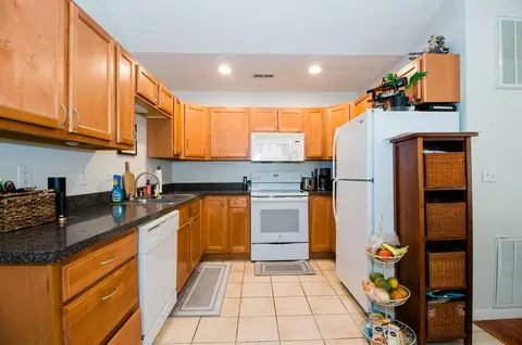 338 E Lee St E, Broadway, VA 22815 photo 8