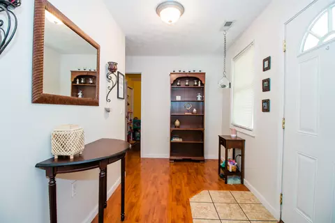 338 E Lee St E, Broadway, VA 22815 photo 10