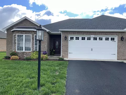 116 Lake View Cir, Waynesboro, VA 22980