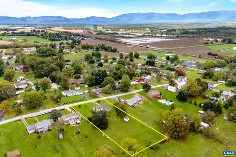211 Stuart Ave, Stuarts Draft, VA 24477 photo 33