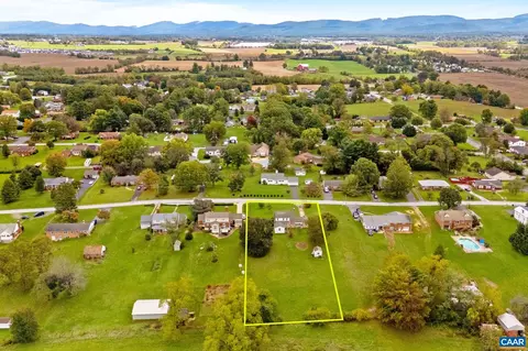 211 Stuart Ave, Stuarts Draft, VA 24477 photo 34