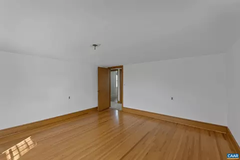 211 Stuart Ave, Stuarts Draft, VA 24477 photo 23