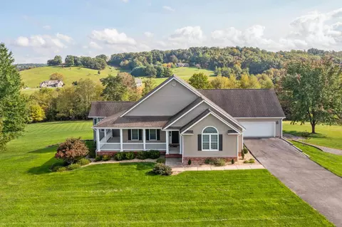 45 Greenlee Dr, Churchville, VA 24421
