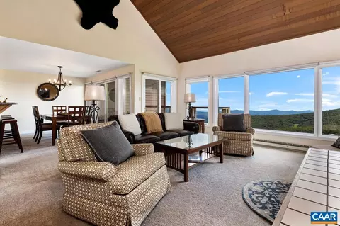1642 Overlook Condos #1642, Wintergreen, VA 22967