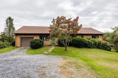254 Chetola Trl, Fort Defiance, VA 24437