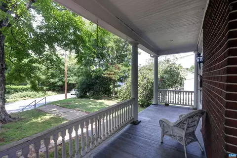 1114 E High St E, Charlottesville, VA 22903 photo 5