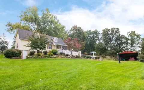 804 Wagon Shop Rd, Middlebrook, VA 24459