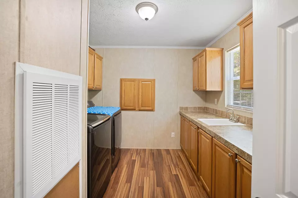  989 Georgia Ave, Waynesboro, VA 22980 photo 33