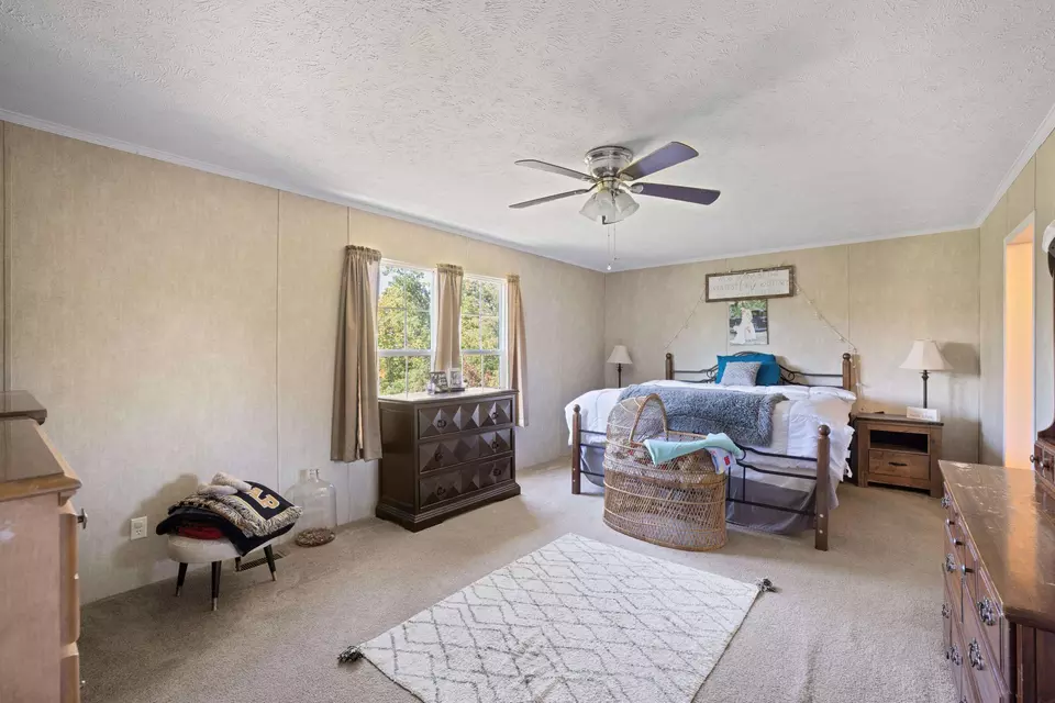  989 Georgia Ave, Waynesboro, VA 22980 photo 19